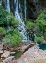 با توسعه ی گردشگری در استان زمینه ی ایجاد اشتغال بوجود می آید