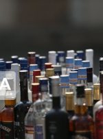 شناسایی یک واحد مسکونی در اندیمشک که تولید و بسته بندی مشروبات الکلی را انجام می دادند