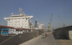 افزایش جابجایی کالاهای اساسی از بندر امام خمینی (ره) نسبت به سال گذشته افزایش جابجایی کالاهای اساسی از بندر امام خمینی (ره) نسبت به سال گذشته