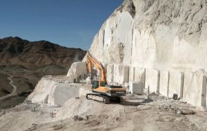 خوزستان با داشتن پتانسیل‌های قابل‌توجه معدنی زمینه ی تبدیل شدن به قطب معدنی جنوب غرب کشور را دارد