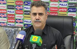 برد صنعت نفت آبادان مقابل نساجی مازندران با نتیجه ی دو بر یک