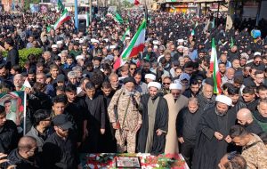 ملت ایران همیشه پای آرمان های انقلاب اسلامی هستند و در میدان حضور دارند