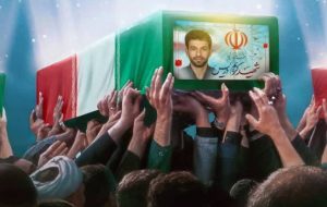 مراسم تشییع و خاکسپاری شهیدان حسن عیای نصاری و کریم دریس با حضور با شکوه مردم در آبادان